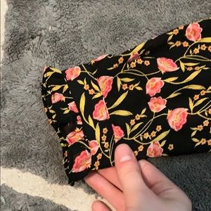 Forever 21 Dresses - Floral black and pink long sleeve ruffle dress Forever 21 Dresses - Floral black and pink long sleeve ruffle dress